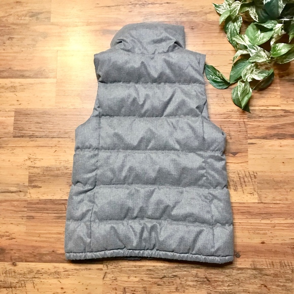 Old Navy Gray Puffer Vest - Picture 4 of 4